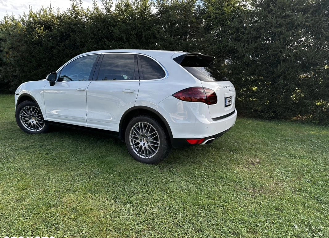 Porsche Cayenne cena 78500 przebieg: 200000, rok produkcji 2012 z Kosów Lacki małe 67